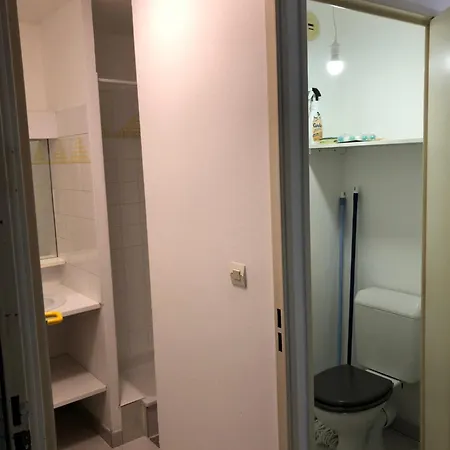 Très Beau Près Du Centre Appartamento Nîmes